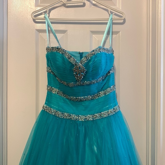 Evening Prom Ball Gown - Picture 2 of 6